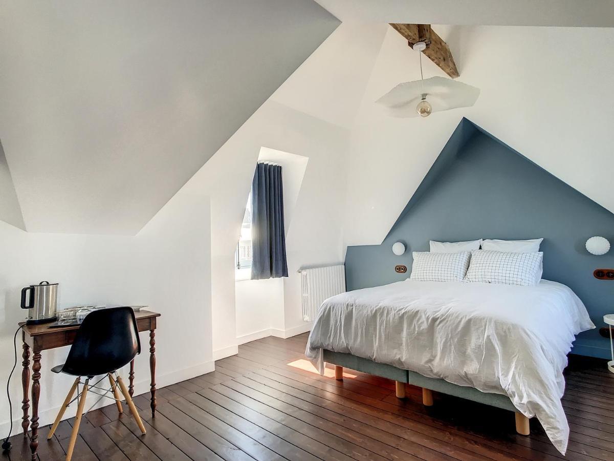 Double Room Private Bathroom